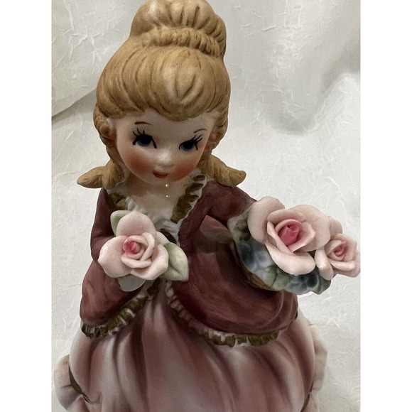 Vintage Giftcraft Ceramic Working Music Box Figurine, Purple/Pink Dress - Picture 3 of 13